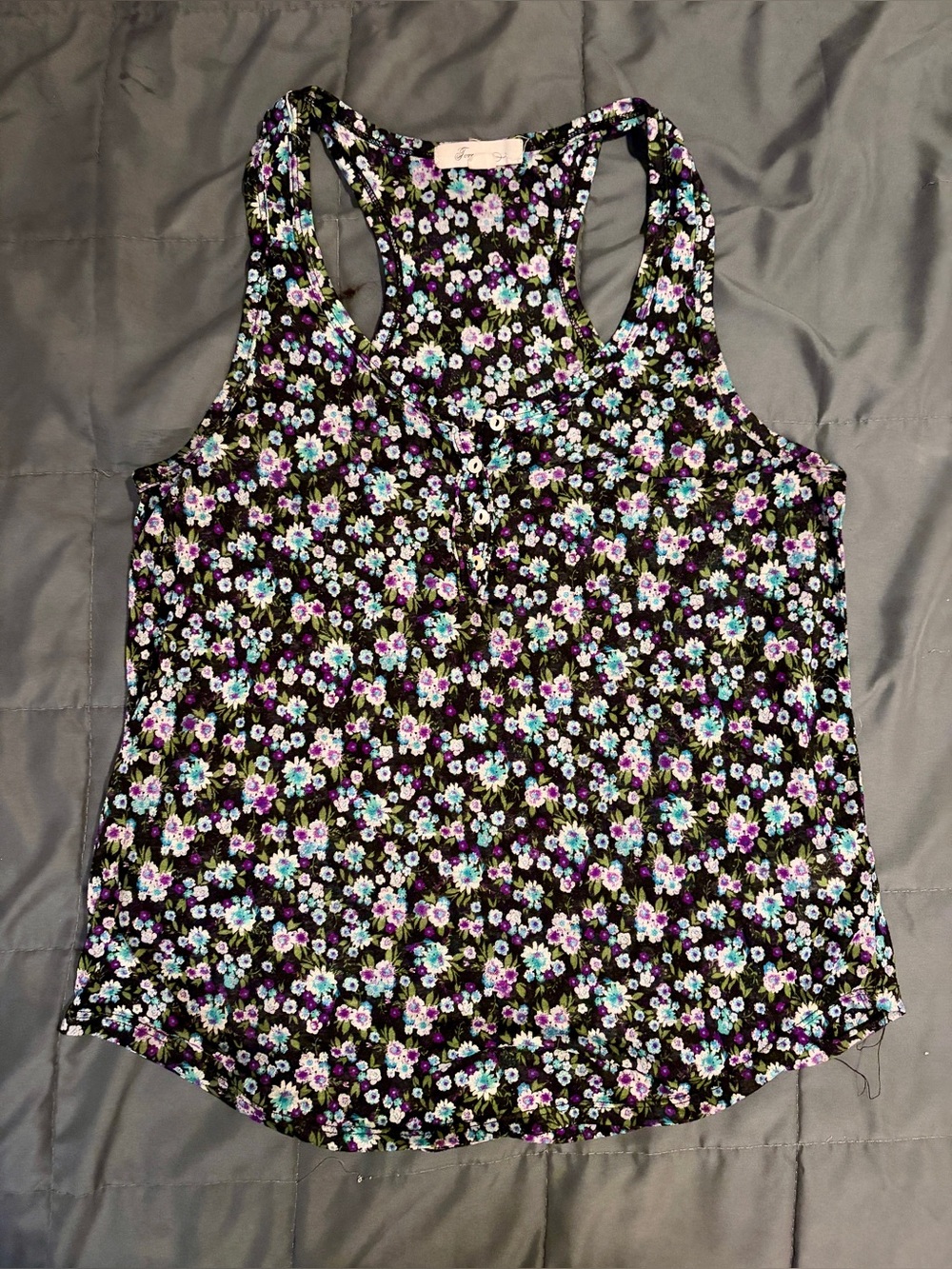 Forever 21 floral tank top with white buttons - size medium